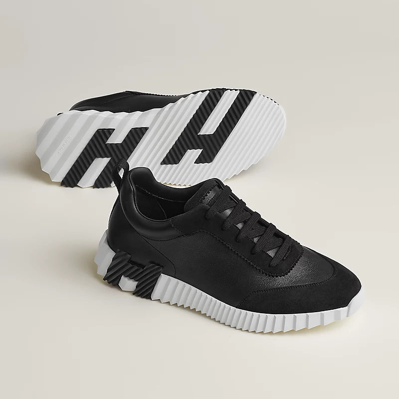 Sneakers Bouncing